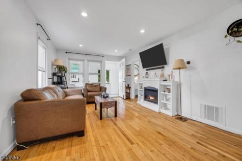 182 Baltimore Avenue Cranford NJ 07016