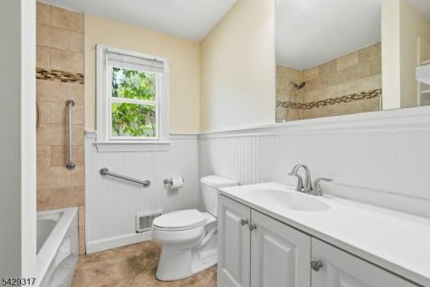 710 Viscount Drive Toms River Township NJ 08753