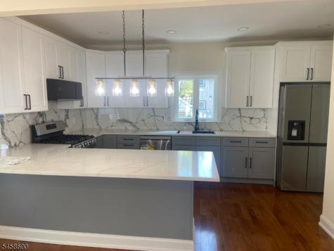 6 Melrose Avenue East Orange NJ 07018