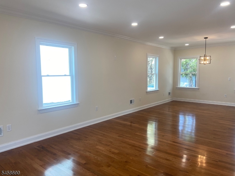 6 Melrose Avenue East Orange NJ 07018