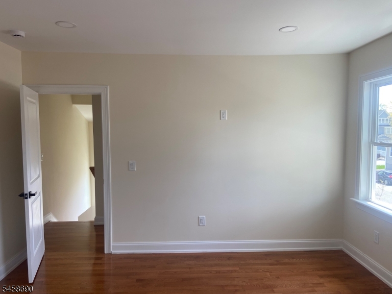 6 Melrose Avenue East Orange NJ 07018
