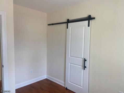 6 Melrose Avenue East Orange NJ 07018