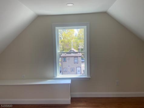 6 Melrose Avenue East Orange NJ 07018