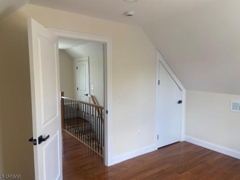 6 Melrose Avenue East Orange NJ 07018