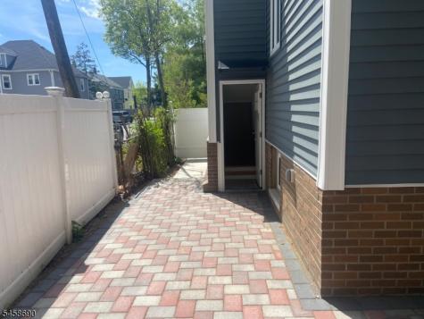 6 Melrose Avenue East Orange NJ 07018
