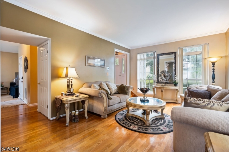 40 Champlain Way Franklin NJ 08823