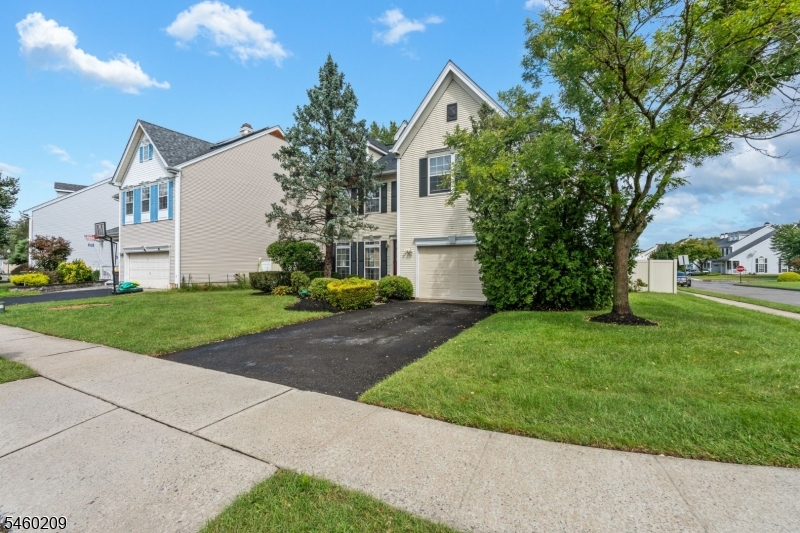 40 Champlain Way Franklin NJ 08823