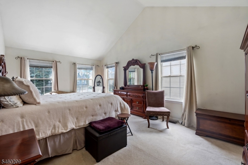 40 Champlain Way Franklin NJ 08823