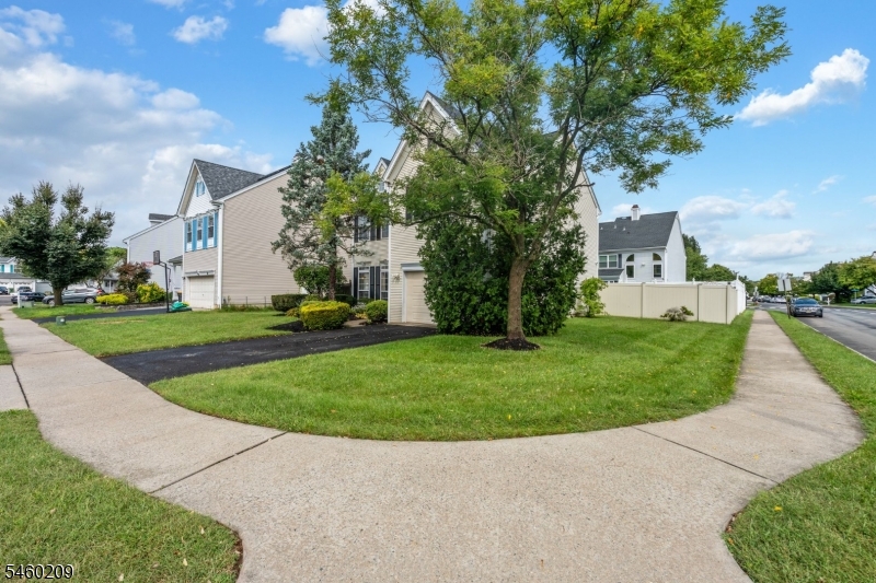 40 Champlain Way Franklin NJ 08823
