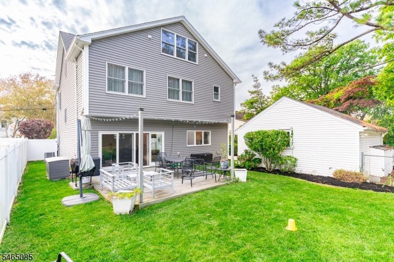 27 Marshall Place Sayreville NJ 08872
