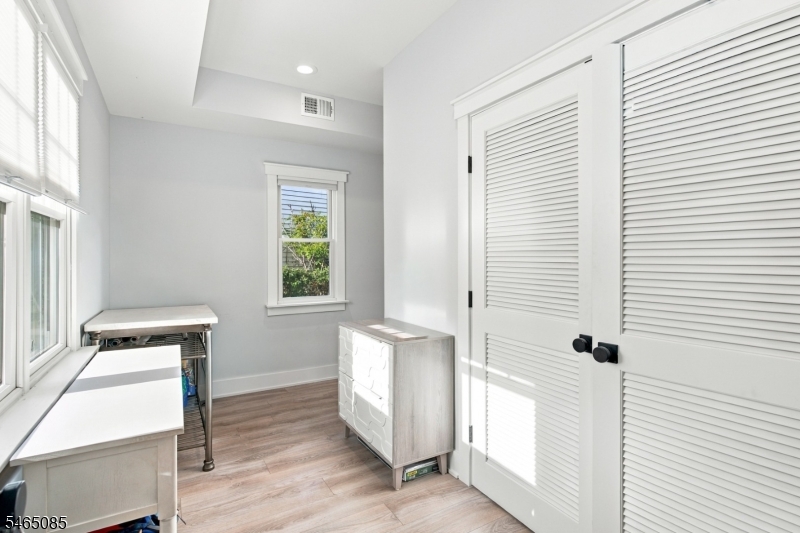 27 Marshall Place Sayreville NJ 08872