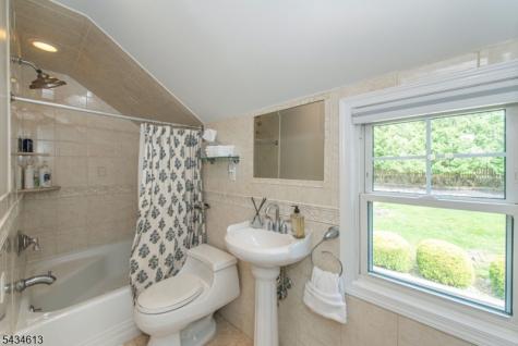 34 Coolidge Avenue West Caldwell NJ 07006