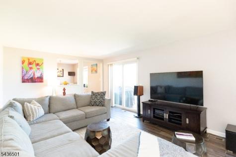 80 Sturbridge Drive Piscataway NJ 08854