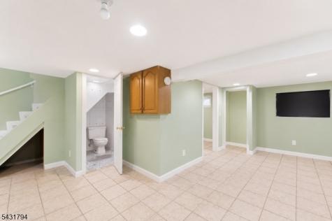 219 Hollywood Avenue Hillside NJ 07205