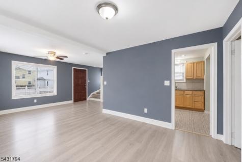 219 Hollywood Avenue Hillside NJ 07205