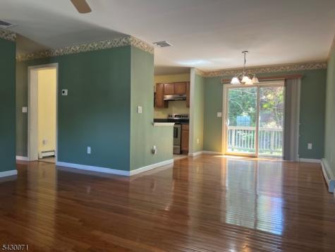 33 Circle Drive Hamburg NJ 07419