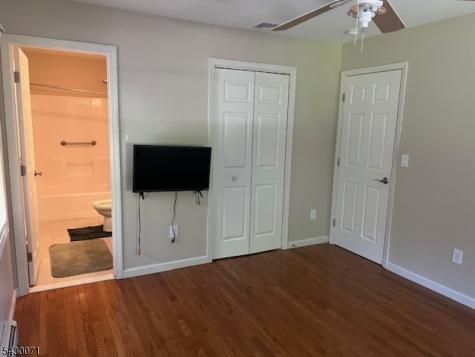 33 Circle Drive Hamburg NJ 07419