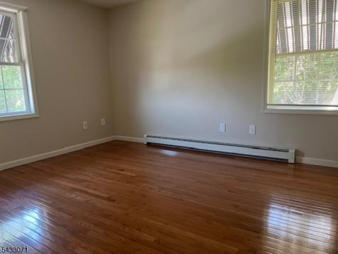 33 Circle Drive Hamburg NJ 07419
