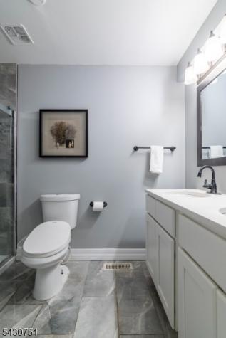 14 Buttonwood Drive Franklin NJ 08873
