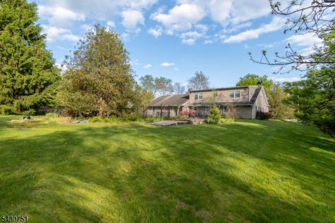 14 Buttonwood Drive Franklin NJ 08873