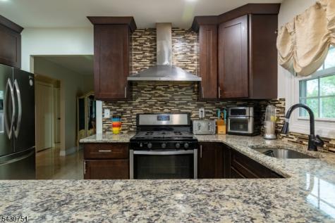 14 Buttonwood Drive Franklin NJ 08873