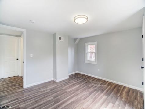 4 Emmans Road Roxbury NJ 07852