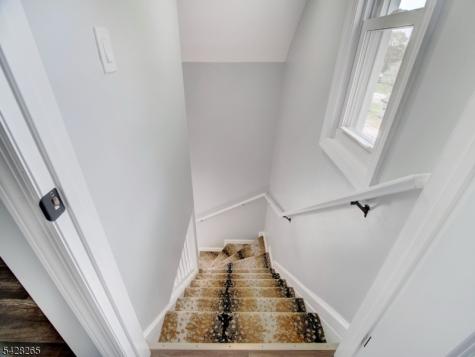 4 Emmans Road Roxbury NJ 07852
