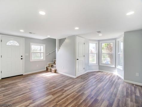 4 Emmans Road Roxbury NJ 07852