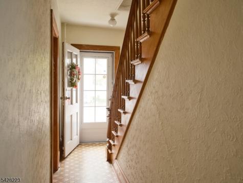 20 Maple Street Milford NJ 08848