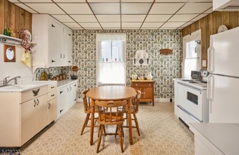 20 Maple Street Milford NJ 08848