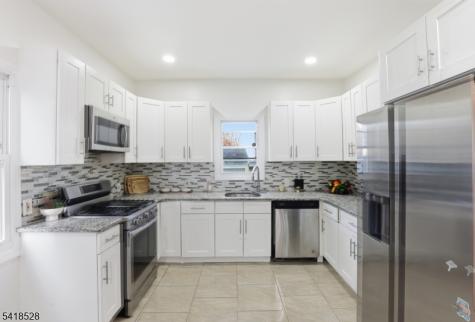 171 Renner Avenue Newark NJ 07112