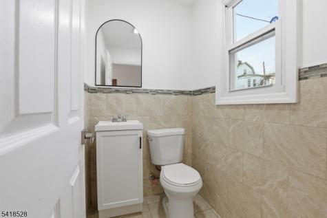 171 Renner Avenue Newark NJ 07112