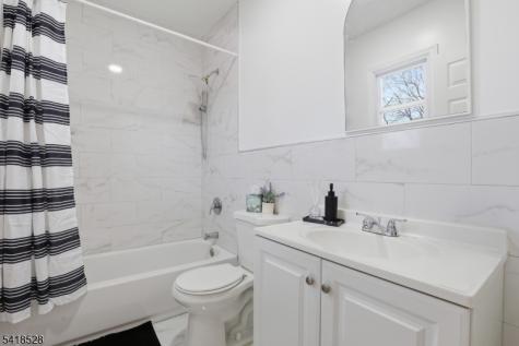 171 Renner Avenue Newark NJ 07112