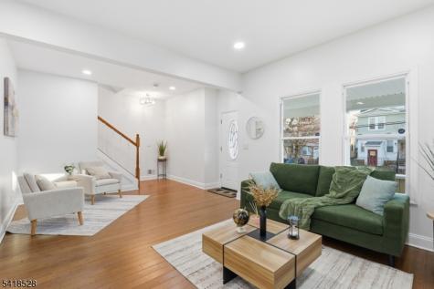 171 Renner Avenue Newark NJ 07112
