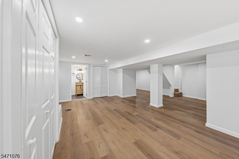 32 New Street East Orange NJ 07017