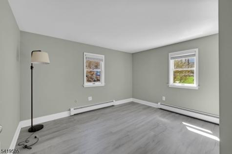 28 Oriole Road Jefferson NJ 07438