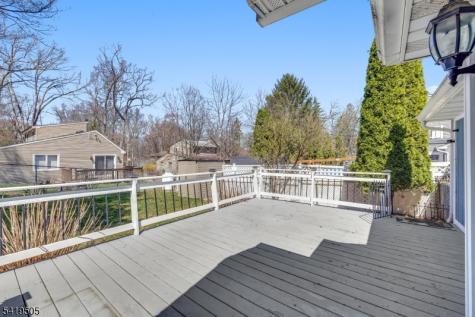 28 Oriole Road Jefferson NJ 07438