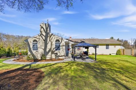 165 Page Drive Oakland NJ 07436