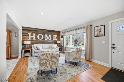 165 Page Drive Oakland NJ 07436