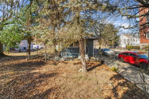 102 Randall Avenue Trenton NJ 08611