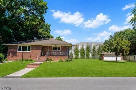 27 Phoenix Avenue Edison NJ 08837