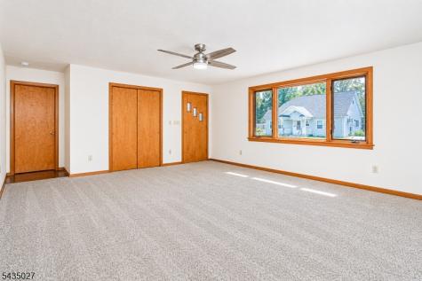 27 Phoenix Avenue Edison NJ 08837
