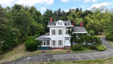 235 Wearimus Road Hohokus NJ 07423