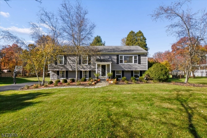 9 Quail Run Washington NJ 07853