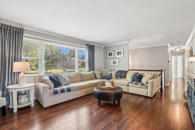 9 Quail Run Washington NJ 07853