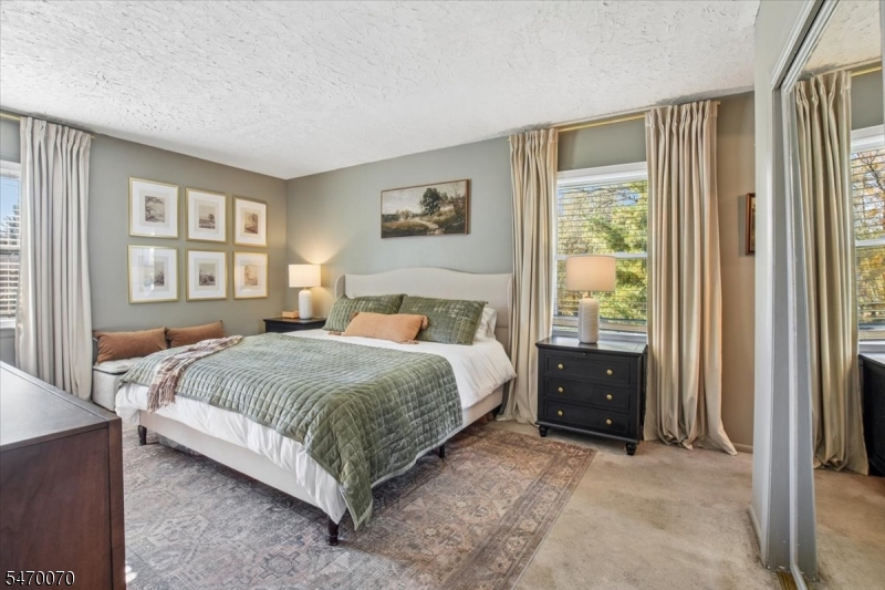 9 Quail Run Washington NJ 07853