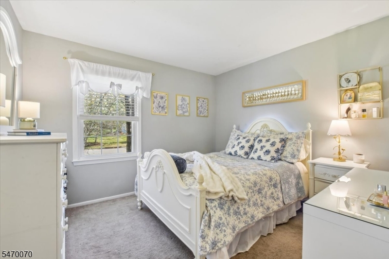 9 Quail Run Washington NJ 07853