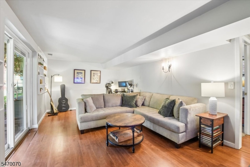 9 Quail Run Washington NJ 07853
