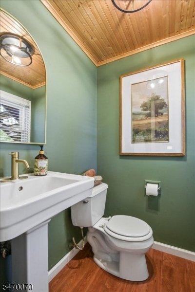 9 Quail Run Washington NJ 07853