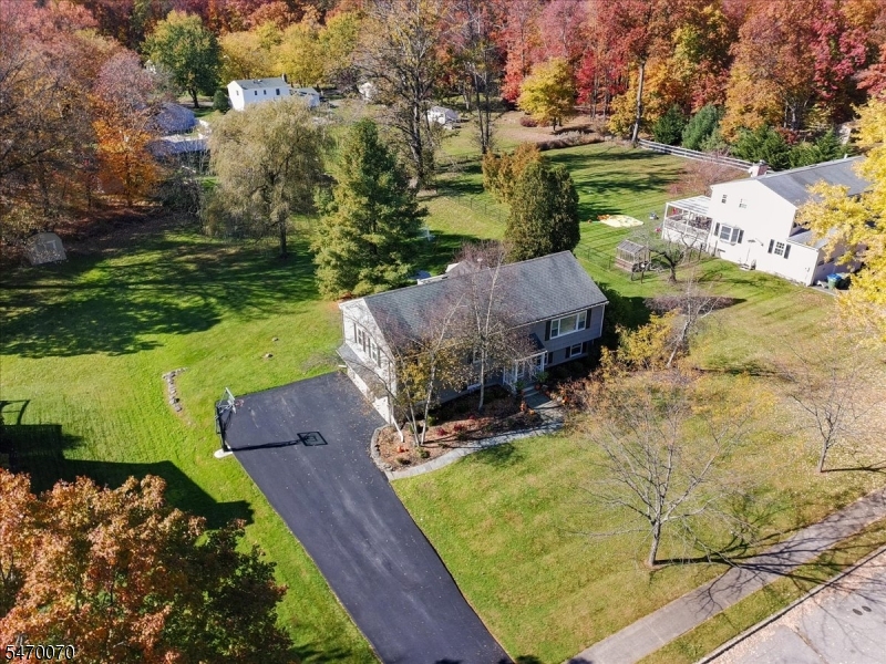 9 Quail Run Washington NJ 07853